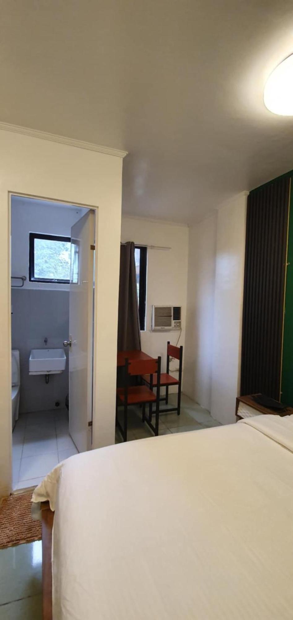 Aj Tourist Inn Coron Exterior foto